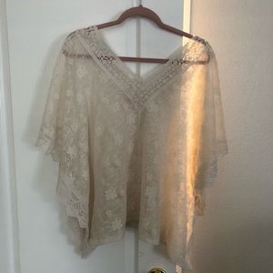 Candie’s Sheer Lace Top with Dolman Sleeves EUC Size L